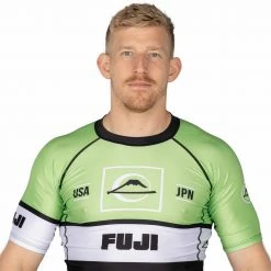 Blowout Outlet Classic Short Sleeve Rashguard Green