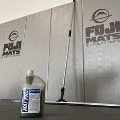 Fuji Mats Gear EZ-Pour Concentrated Mat Cleaner 32 Oz