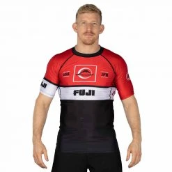 Blowout Classic Short Sleeve Rashguard Red
