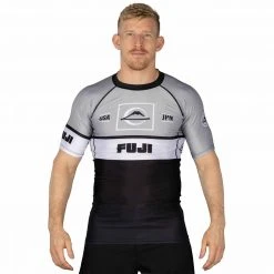 Blowout Classic Short Sleeve Rashguard Grey