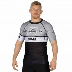 Blowout Classic Short Sleeve Rashguard Grey