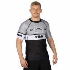 Blowout Classic Short Sleeve Rashguard Grey