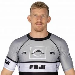 Blowout Classic Short Sleeve Rashguard Grey